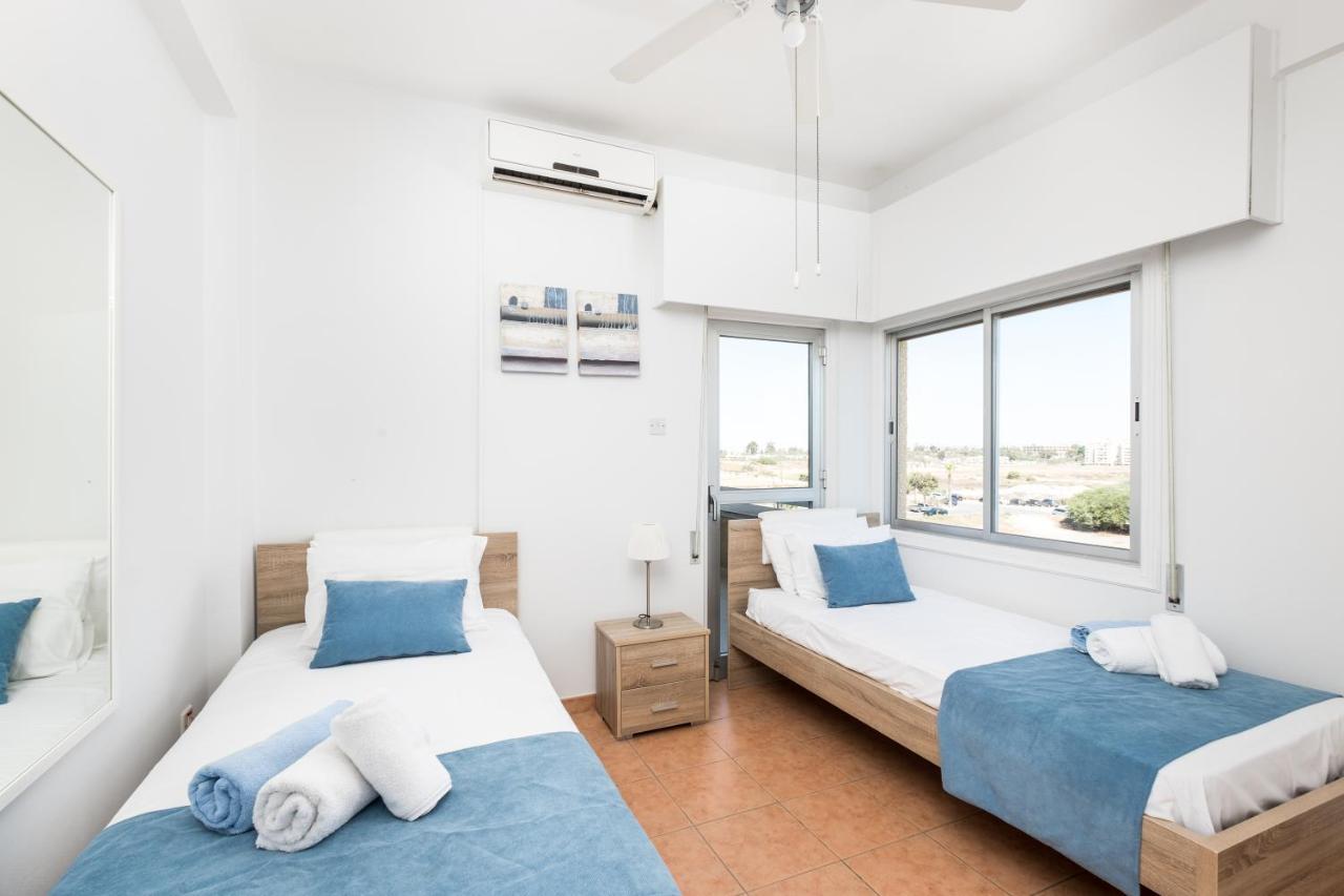 Apollon Sea View Beachfront Ap 302 Larnaca Ngoại thất bức ảnh